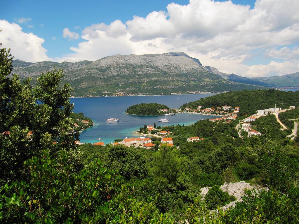Apartmans And Rooms Dunjini Dvori Korčula Eksteriør bilde