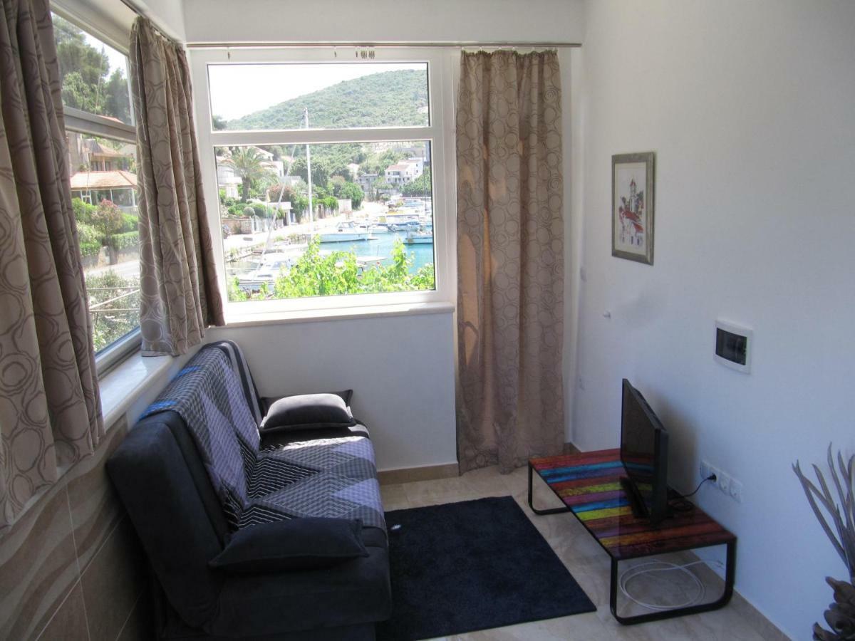 Apartmans And Rooms Dunjini Dvori Korčula Eksteriør bilde